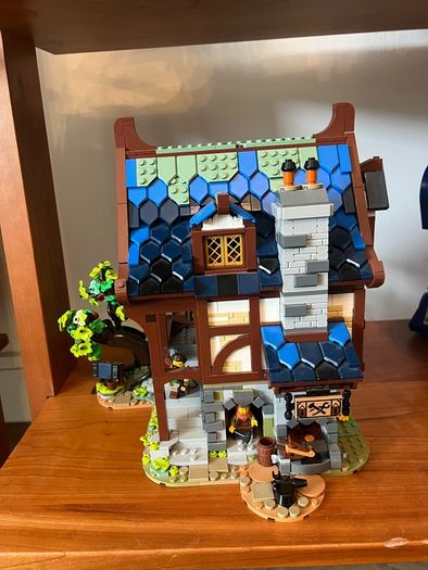 LEGO Medieval Blacksmith 21325