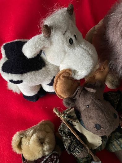 Selection of soft toys, 12 in total