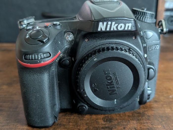 Nikon D7200 + AF-S Nikkor 50mm 1.8G