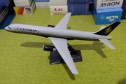 Caledonian 1:200 scale model airplane, Boeing 757 aircraft