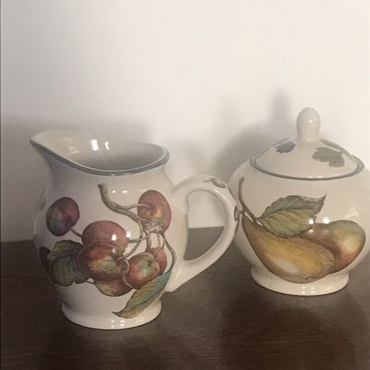 Staffordshire milk jug and lidded sugar bowl Autumn Fayre