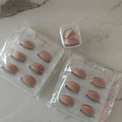 eyelash tech