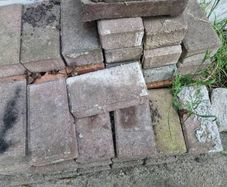 Free red bricks