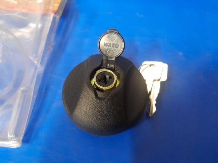 Waso locking fuel cap