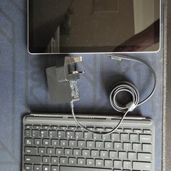 Microsoft Surface Go 4 128GB 8GB RAM Windows 11 Pro + Keyboard & Charger