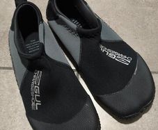 Boys Water Shoes Size 5