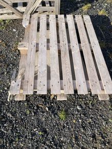 free wooden pallet