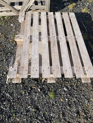 free wooden pallet