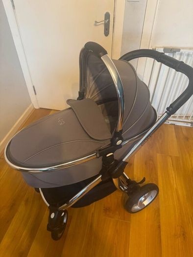 Egg Stroller, Bassinet and Car Seat