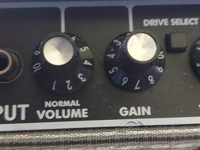 FENDER Frontman 15G Guitar Amp in excellent like new condition, working great
