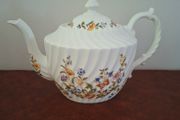 Aynsley Teapot Cottage Garden  (Swirl Shape 1&amp;1/2 pint)