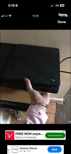 2 PlayStation 4s