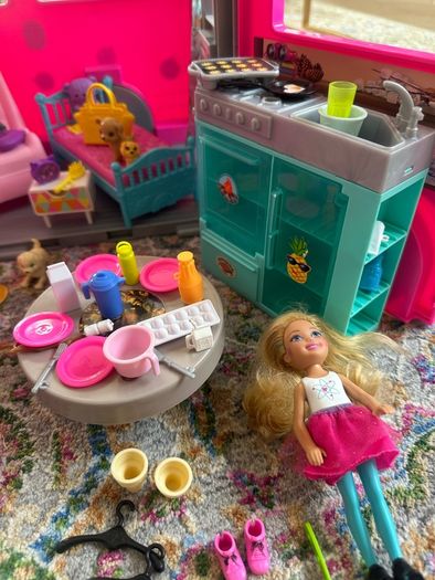Barbie Campervan/Slide/Pool/Dolls/Accessories