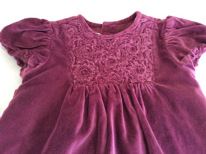 Beautiful designer baby girls dress by Mayoral  6 9 12 months burgundy wine like new