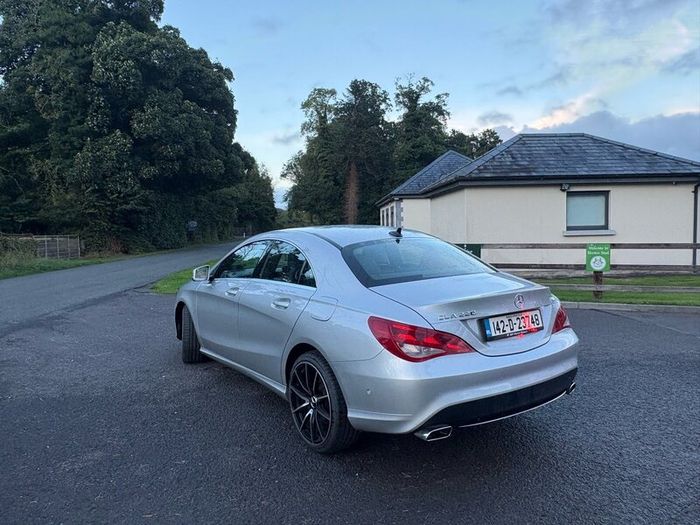 142 Mercedes Cla 220D
