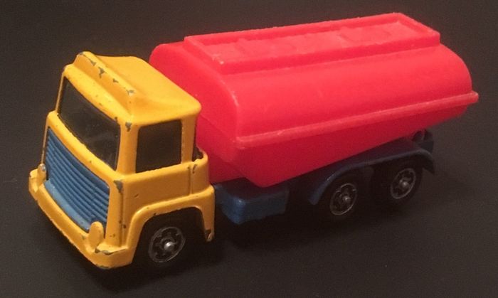 Lone Star 1/66 Impy Trucks