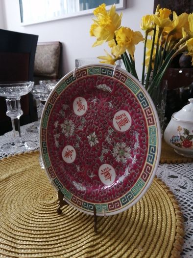 Porcelain plate