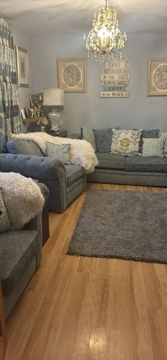 3 seater sofa and 2 chairs