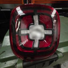 Dacia duster Tailight Drivers side