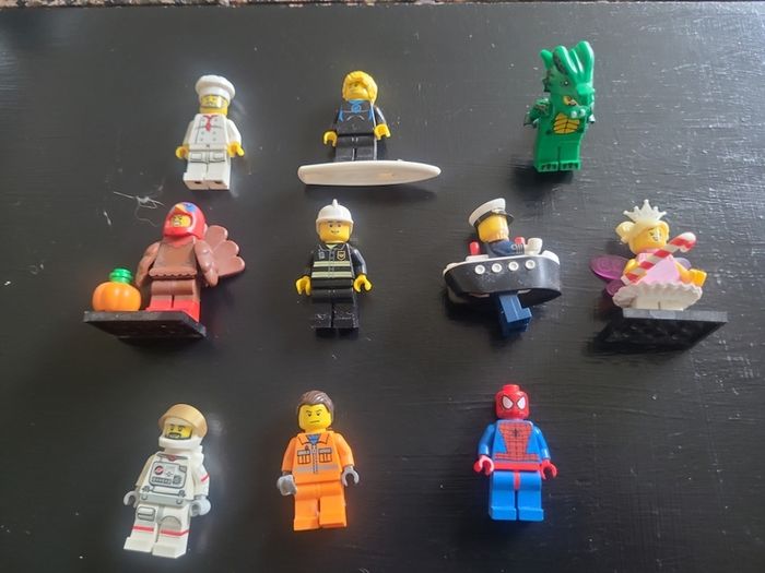Lego - 20 x mixed Lego minifigures marvel and others