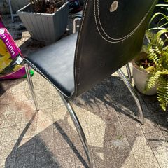 Free 2 dining chairs