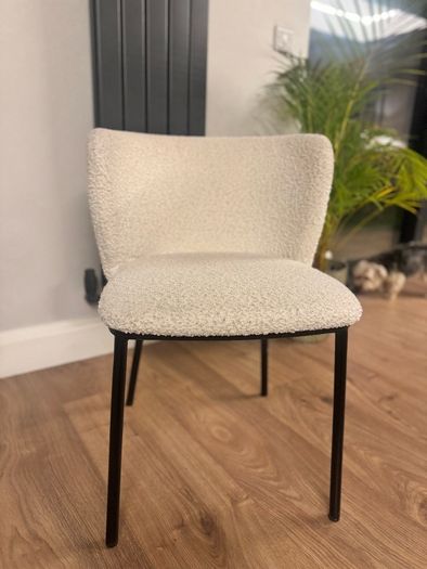 4 Dining Chairs