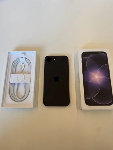 iPhone 17e ( 2 weeks old )