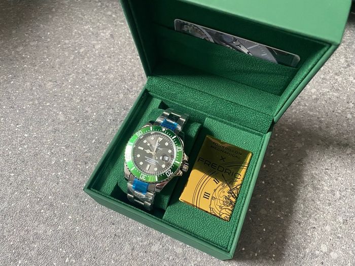 Fredric Ocean Professional Sport Watch Stainless Steel Quartz