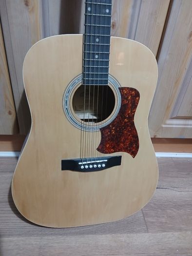 Delta Acoustic Guitar