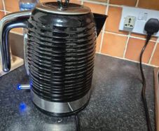 ELectric Kettle Russel Hobbs excellent condn
