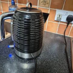 ELectric Kettle Russel Hobbs excellent condn