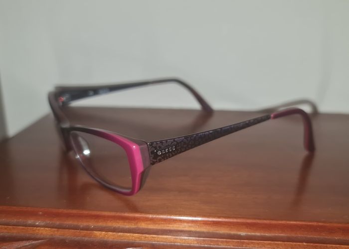 Guess frames