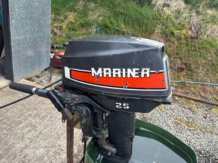 Mariner 25 hp 2 Stroke outboard