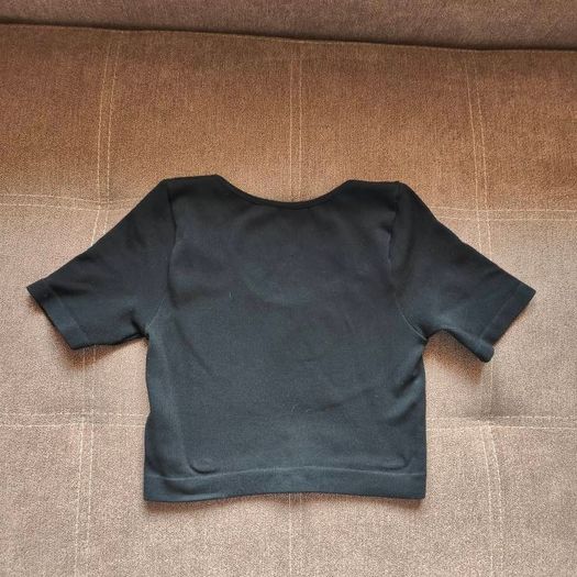 Black cropped top, size S
