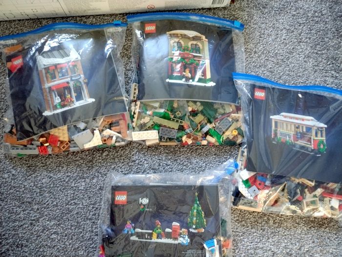 LEGO Winter Village Holiday Main Street 10308