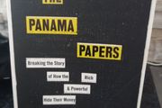 The Panama Papers: Breaking the Story of How the Rich and Powerful Hide Their Money Paperback