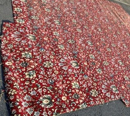 Axminster Carpet- Quality Wool Carpet In Good Used Condition.  Proceeds To Medecins Sans Frontieres