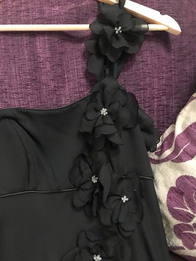 Black evening dress one shoulder with flower finish