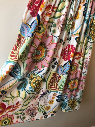 Zara floral skirt (medium)