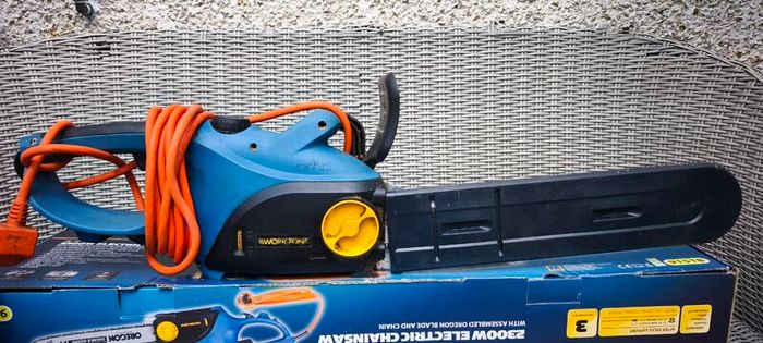 WorkZone Electric Chainsaw