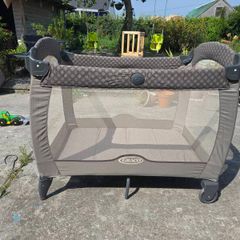 travel cot