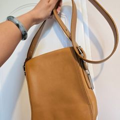 Vintage Coach Legacy Flap #9335 in Camel Leather