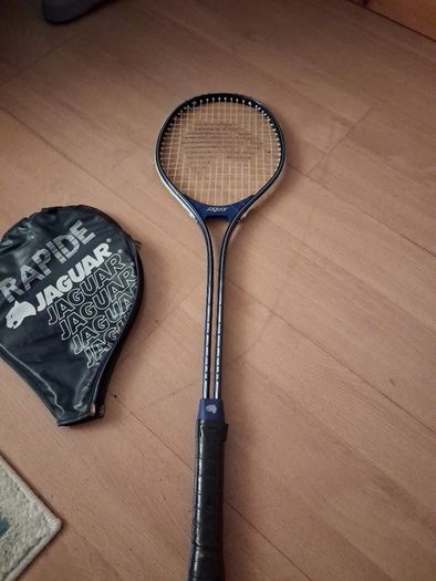 Badminton racquet