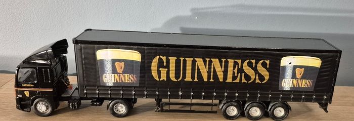 Corgi Guinness 1/50 Trucks