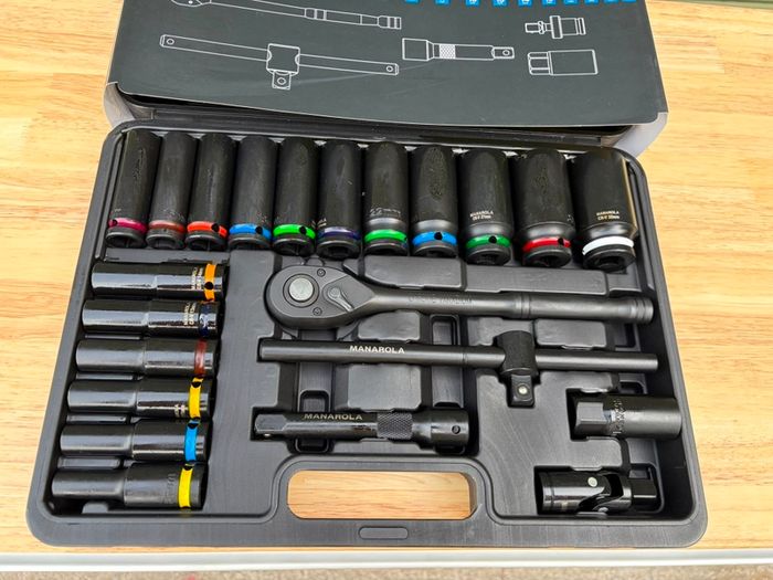 Manarola 23pc 1/2 Deep Impact Socket Set