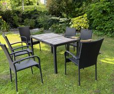 Six chairs on table 120
