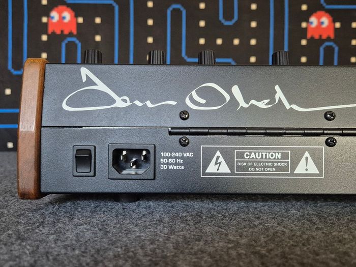 OB-6 Keyboard Synth