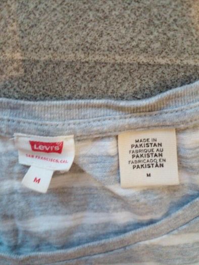 Ladies Levis t-shirt size M