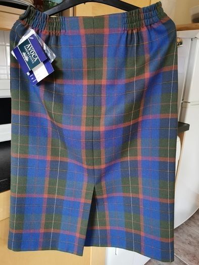 BNWT - AVOCA pure wool skirt UK 10