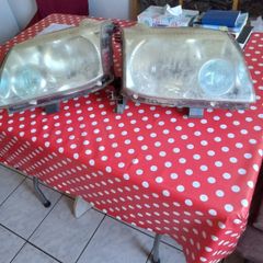 Nissan xtrail T30 Headlights